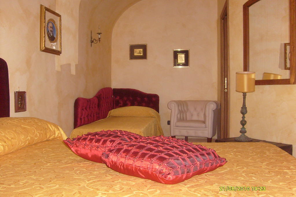 B&B Carolina Plebiscito R. Napoli Camera foto